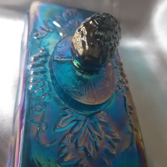 Carnival or Indiana Vintage Glass Butter Dish - Picture 5 of 9